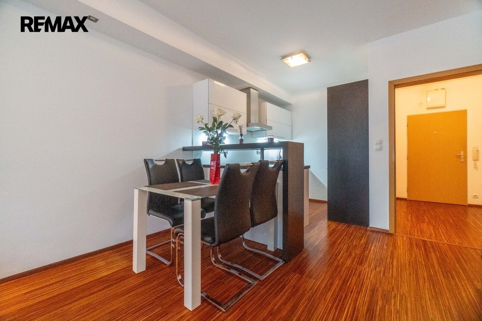 Pronájem byt 2+kk - Kabešova 943, Praha Vysočany, 56 m² - 5