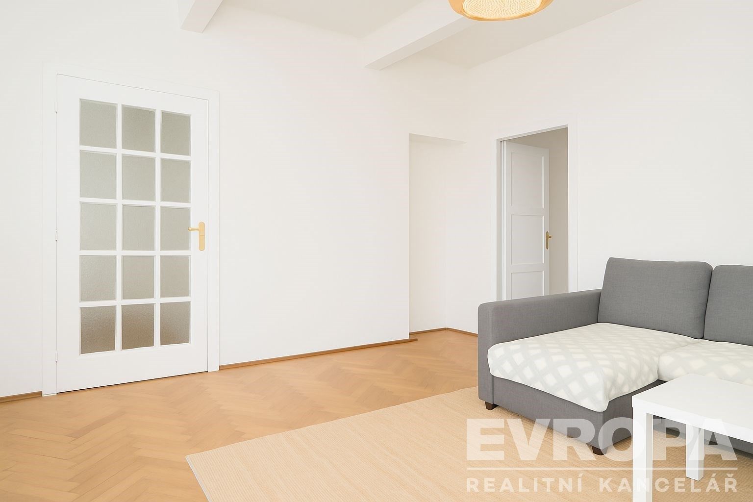 Prodej byt 2+1 - Schnirchova, Praha, 60 m²