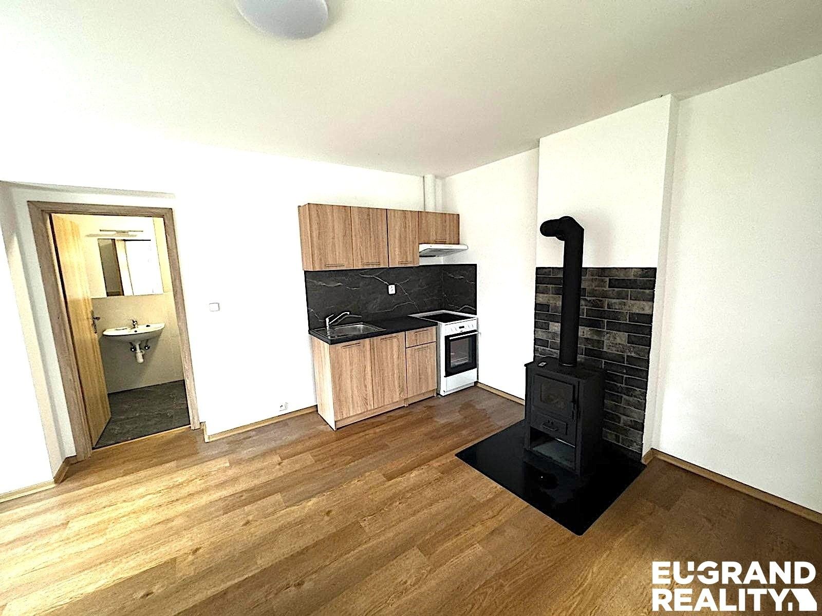 Byt 1+kk · 35 m² · Karlínská, Dolní Poustevna - 4