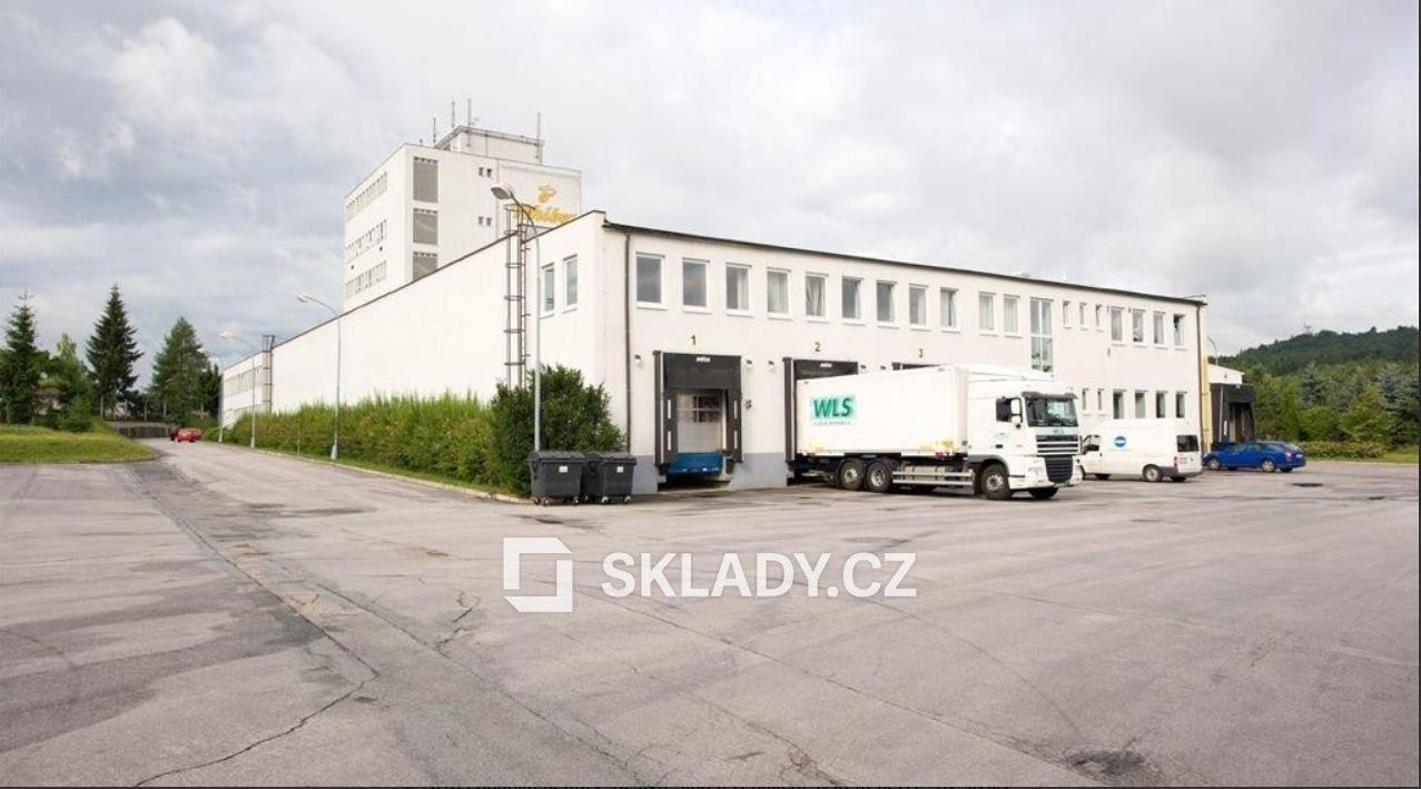 Sklad · 2 000 m² · Jihlava - 3