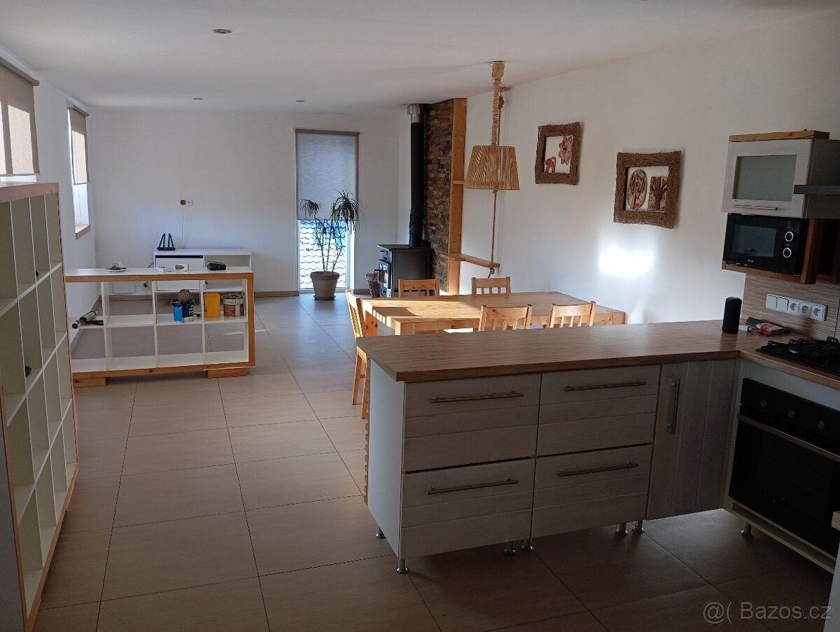 Pronájem rodinný dům - Tišnov, 666 03