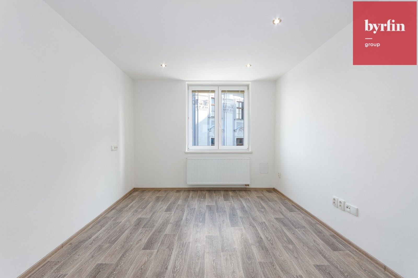 Pronájem byt 2+kk - náměstí Osvoboditelů, Opava, 47 m²