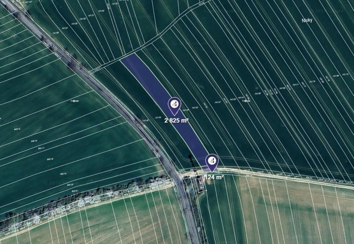 Zemědělský pozemek, 1 589 m²