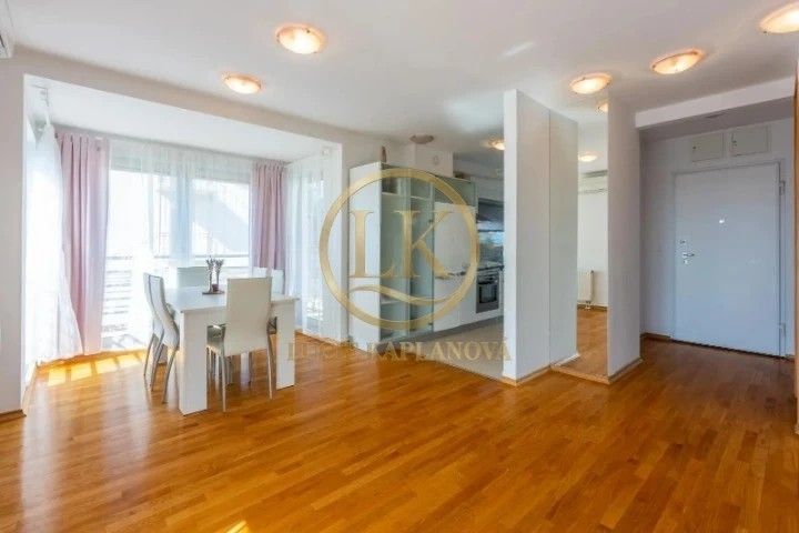 Byty, 987 66, Zahraničí - 2
