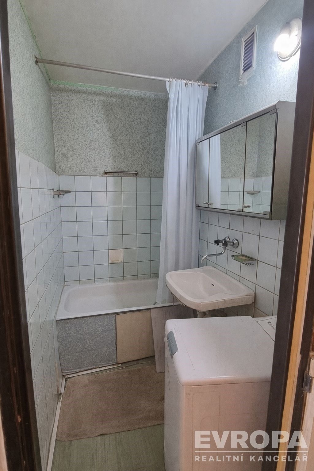Byt 2+kk · 43 m² · Praha Kobylisy - 3