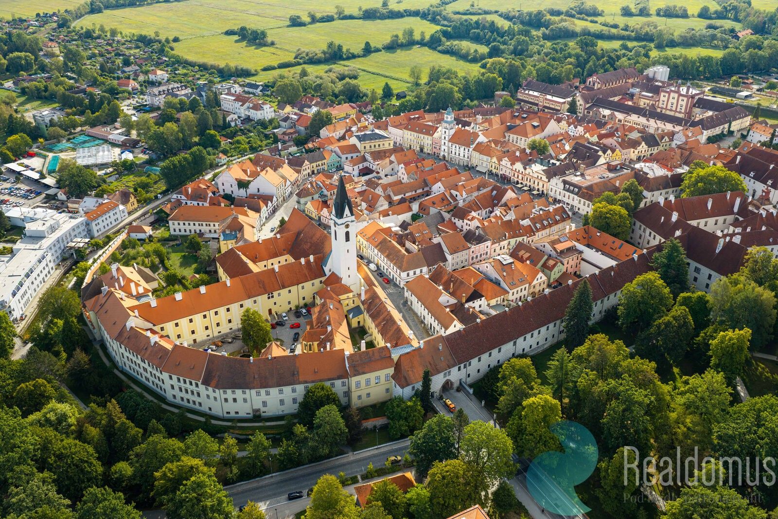 Restaurace · 490 m² · Táboritská, Třeboň II - 4