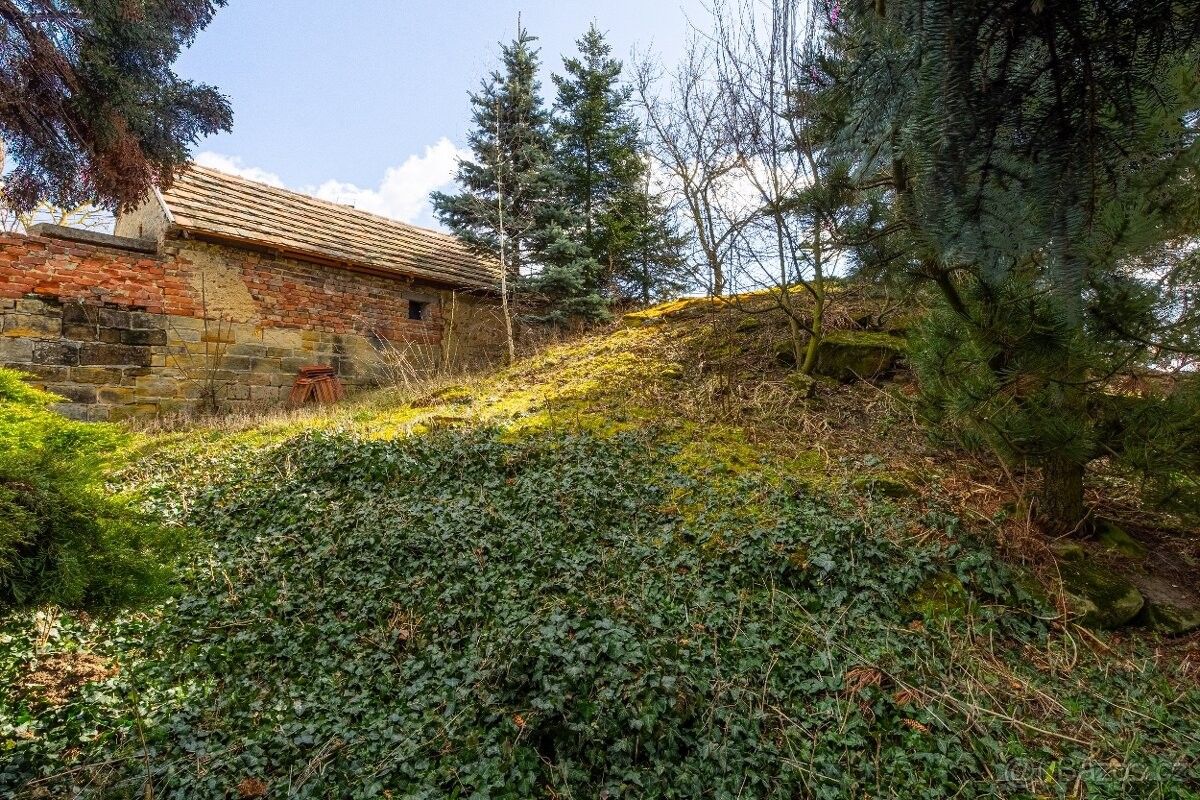 Prodej pozemek pro bydlení - Beřovice, 273 71