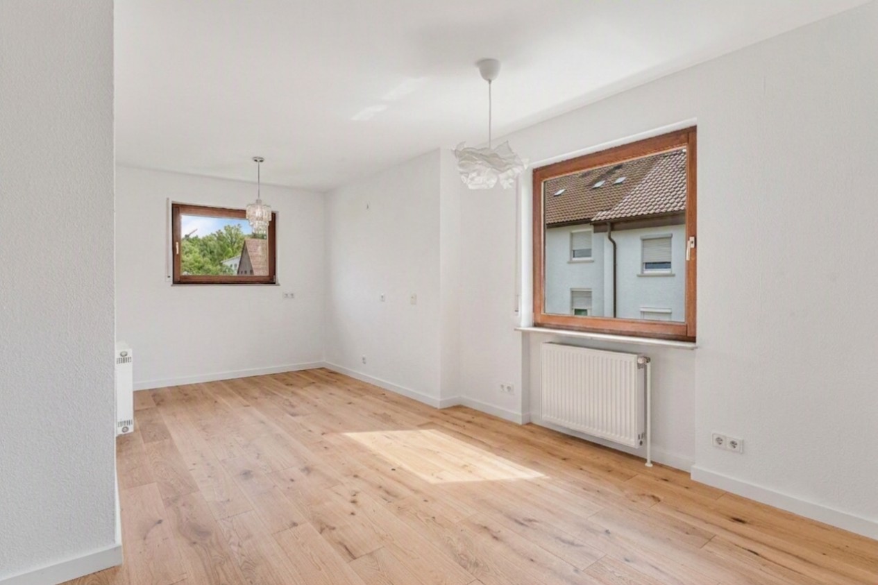 Prodej byt 3+1 - , Bádensko-Württembersko, 85 m² - 5