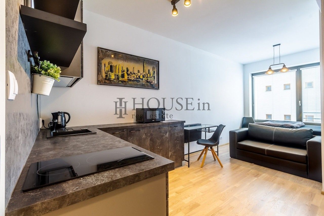 1+kk, Devonská, Praha, 17 m²