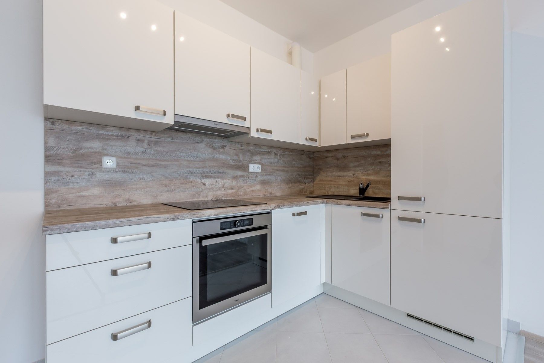 2+kk, Makedonská, Praha, 54 m² - 1
