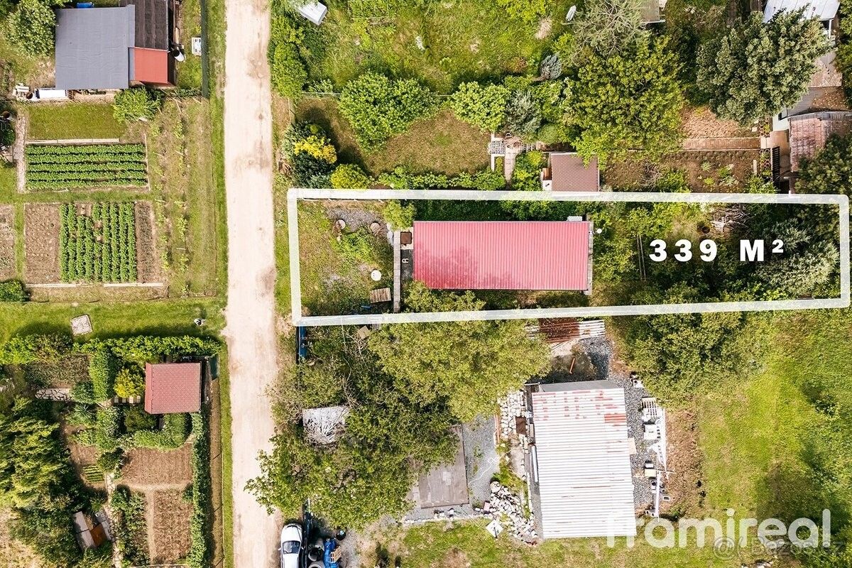 Zahrady, Hrušovany u Brna, 664 62