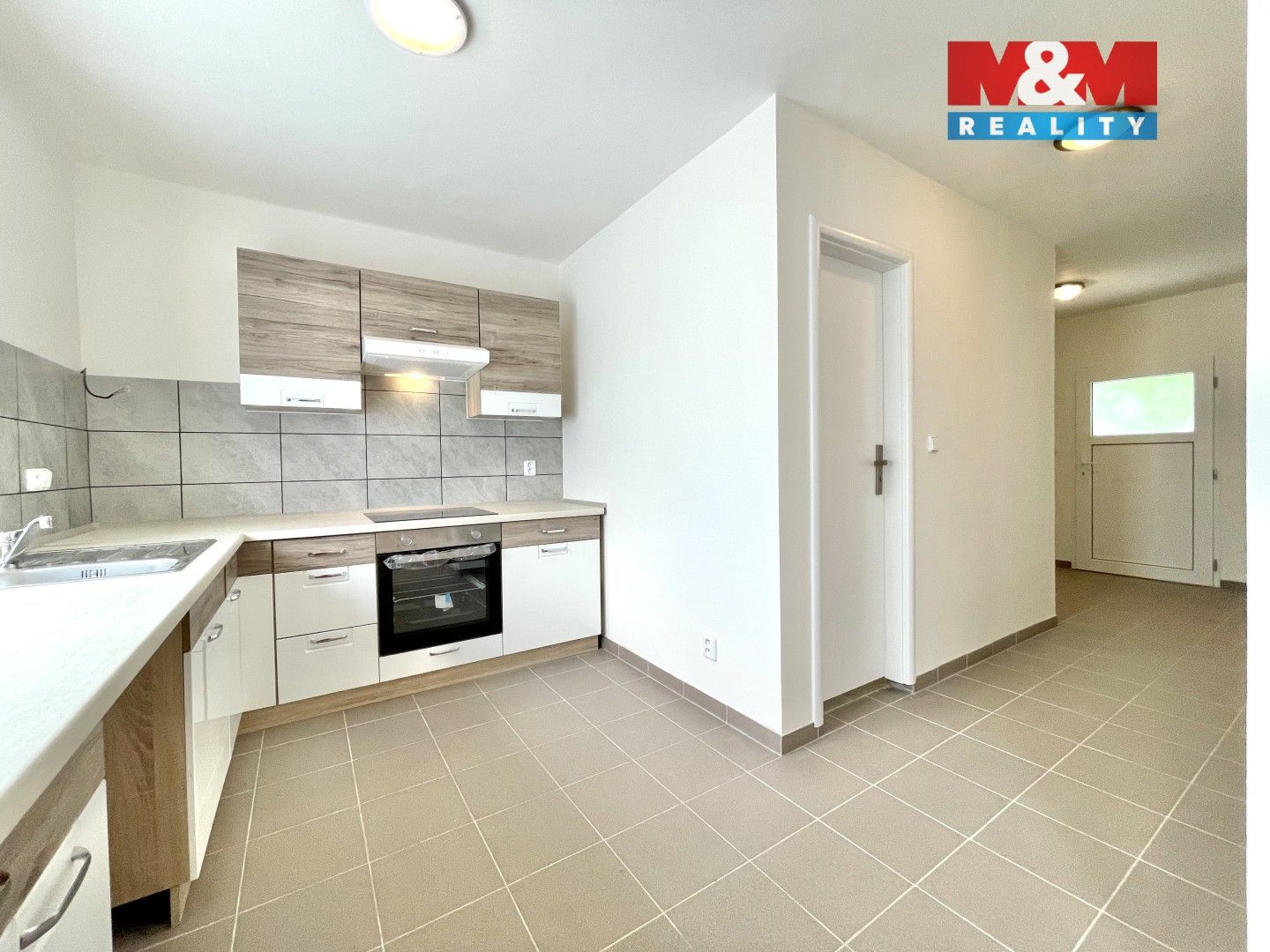 Pronájem rodinný dům - Karla Kouteckého, Pchery, 63 m²