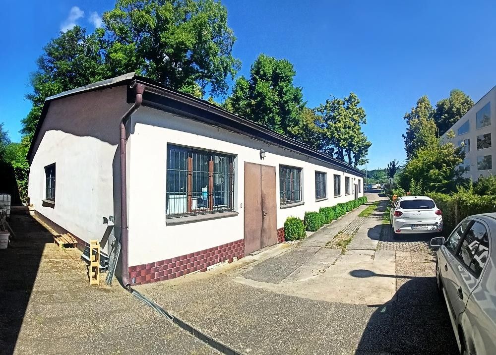 Sklady, Pod Lipami, Řevnice, 380 m²