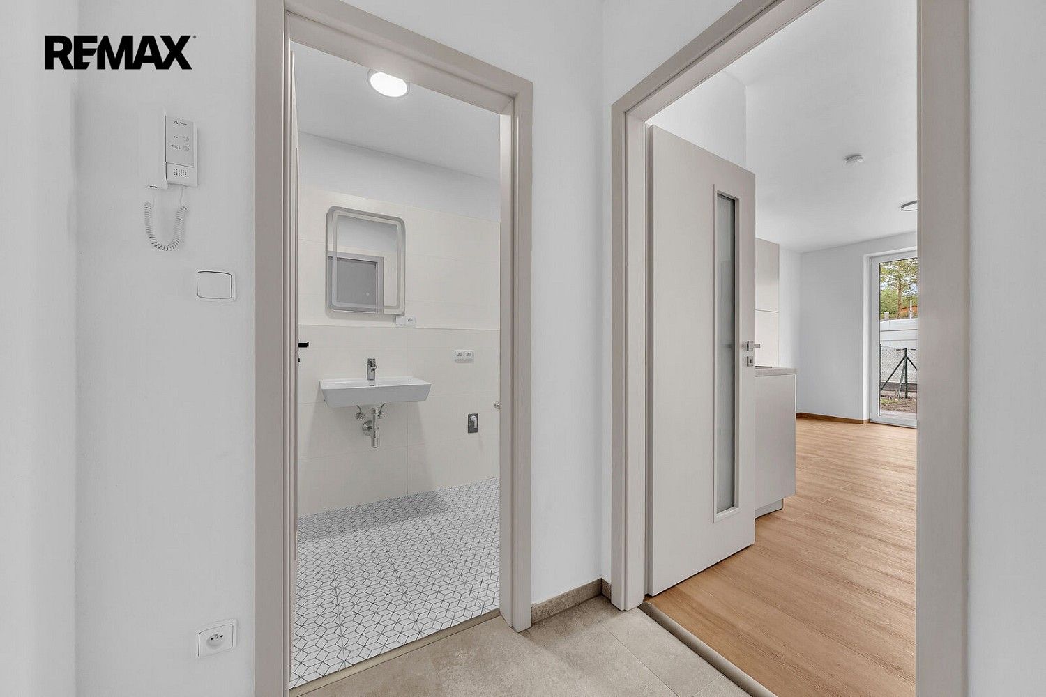 Byt 1+kk · 24 m² · Milovice - Mladá, okres Nymburk, Středočeský kraj - 3