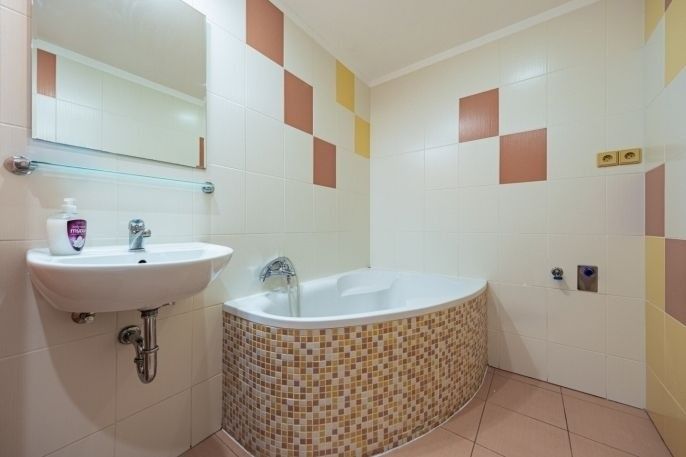 Byt · Lhenice, 384 02 - 3