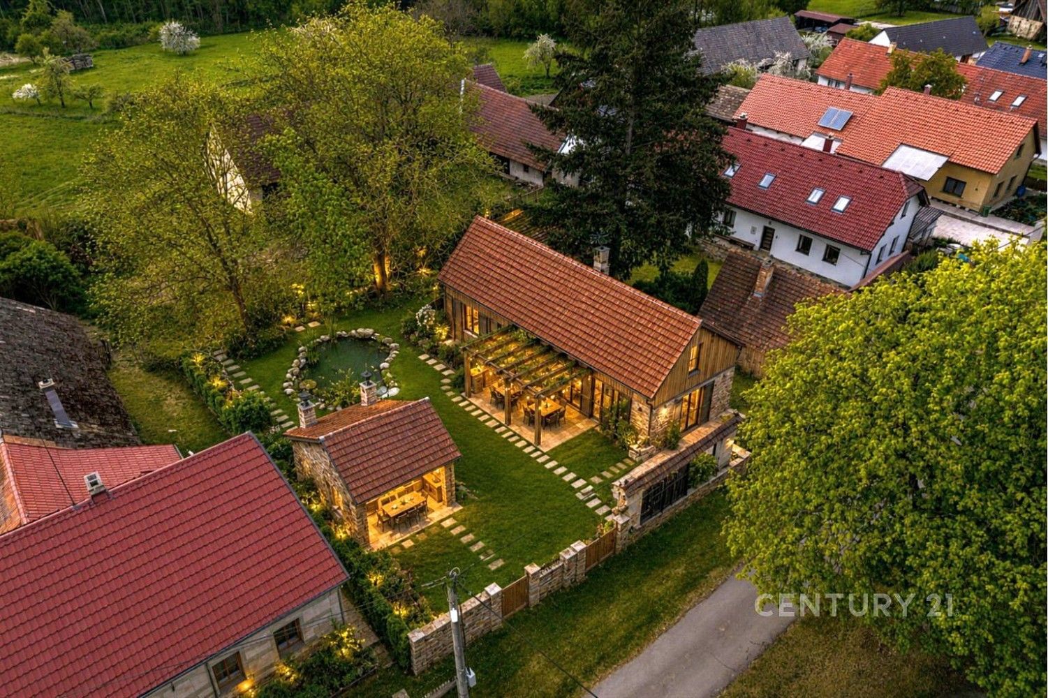 Rodinné domy, Loket, okres Benešov, 80 m² - 2