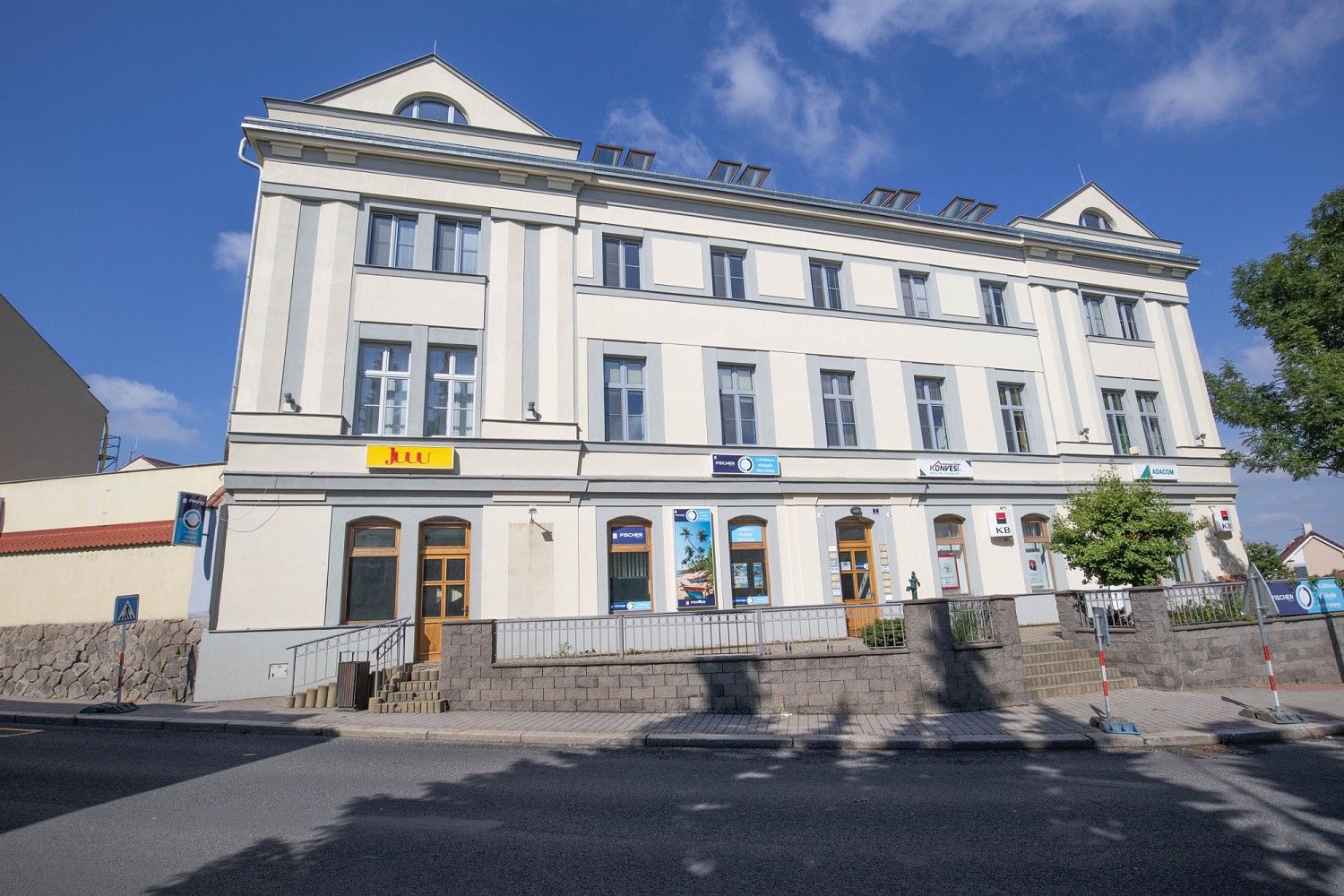 Pronájem obchodní prostory - Říčany, okres Praha-východ, Středočeský kraj, 61 m² - 2