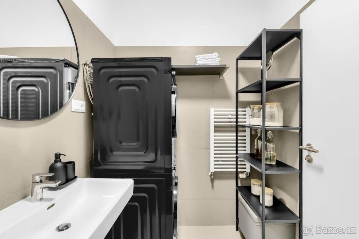 Pronájem byt - Praha, 106 00