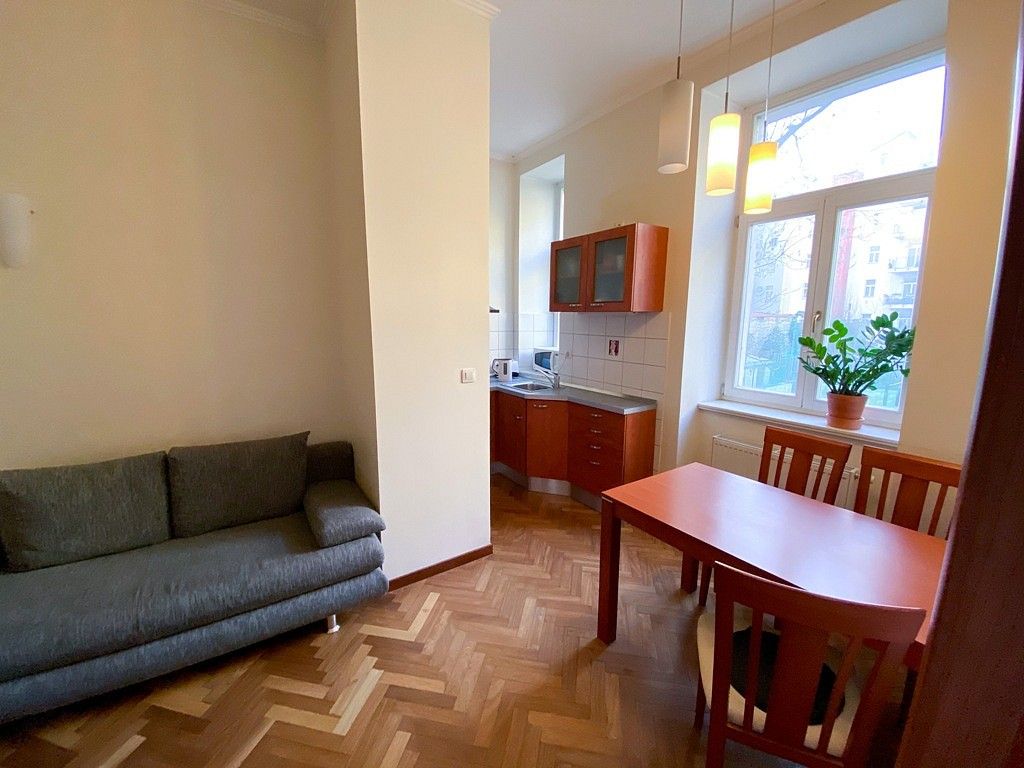 2+kk, Koubkova, Praha 2 - Nové Město, 41 m² - 1