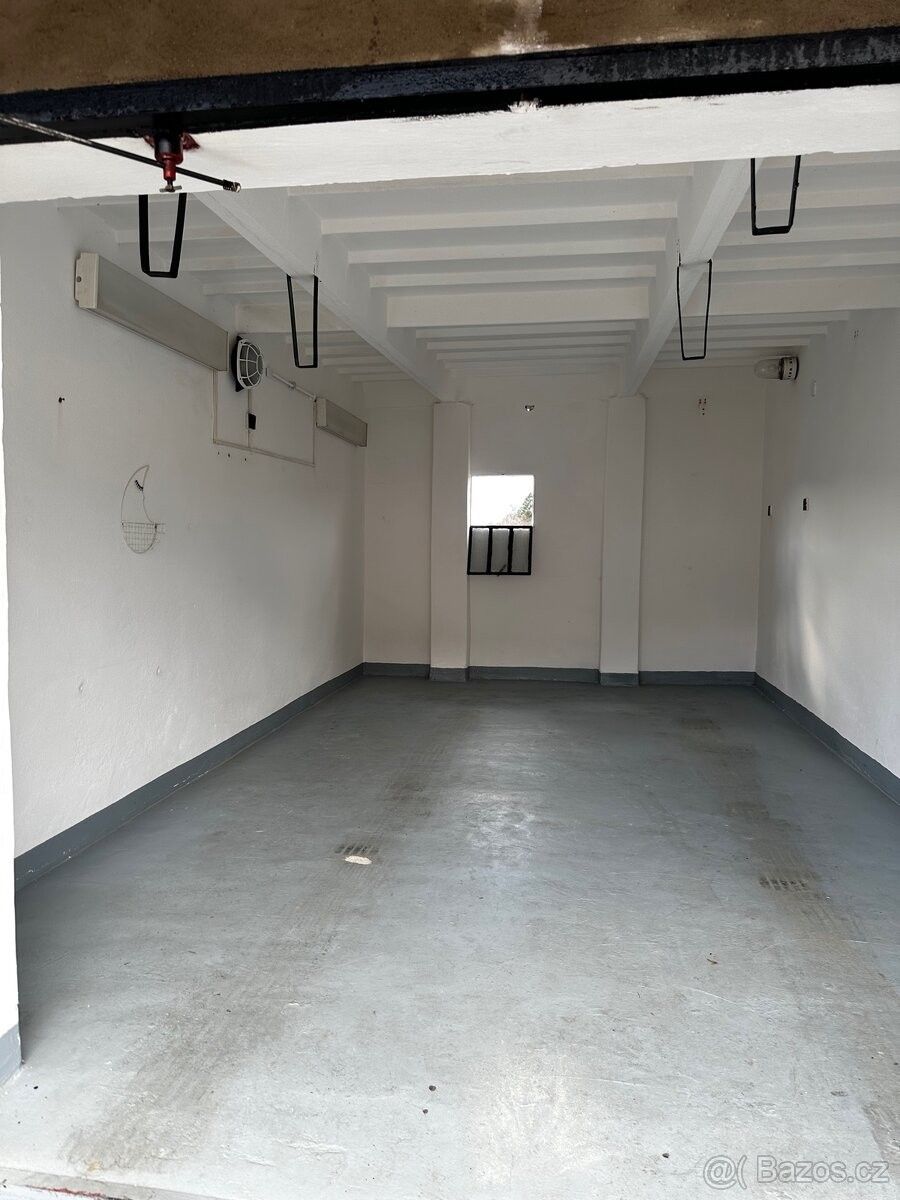 Pronájem garáž - Zlín, 760 01