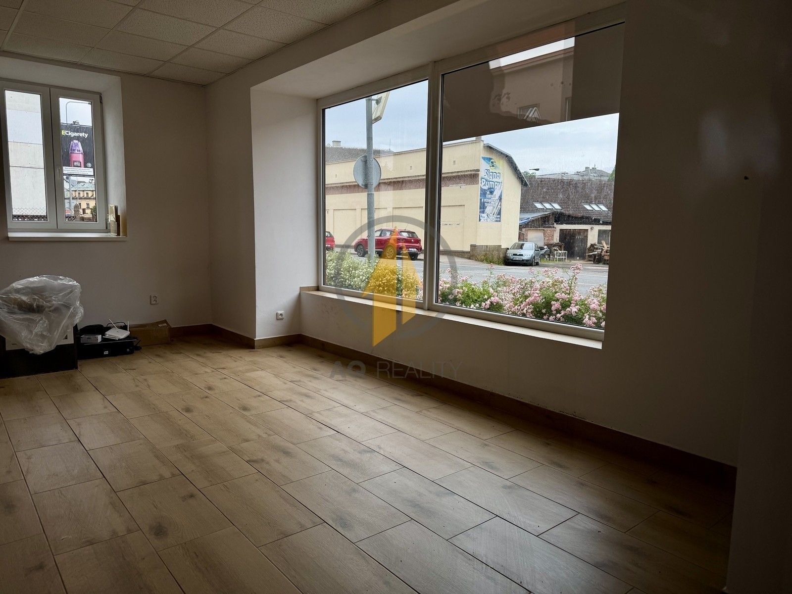 Pronájem obchodní prostory - Krkonošská, Nová Paka, 55 m²