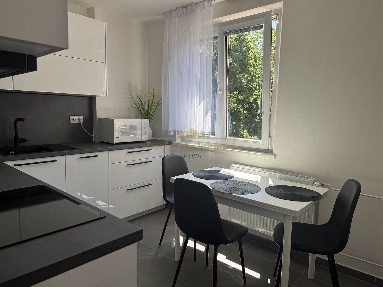 Byt 1+1 · 35 m² · Poděbradská, Praha 9 - Hloubětín - 3
