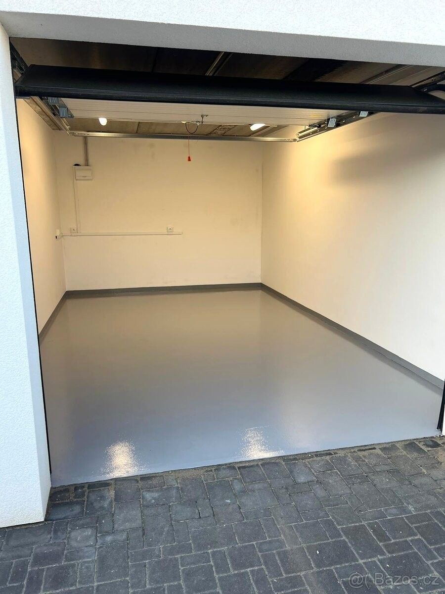 Prodej garáž - Rajhrad, 664 61