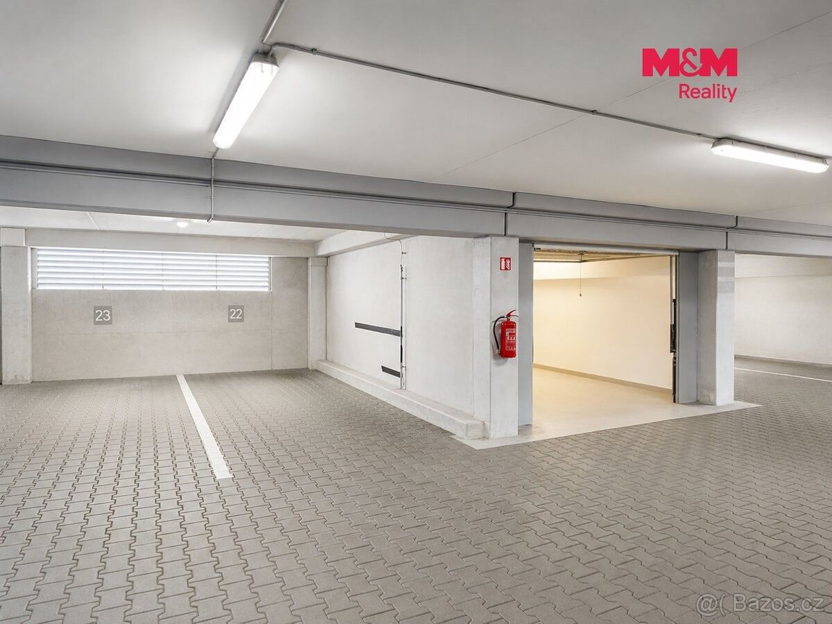 Garáže, Šlapanice u Brna, 664 51 - 2