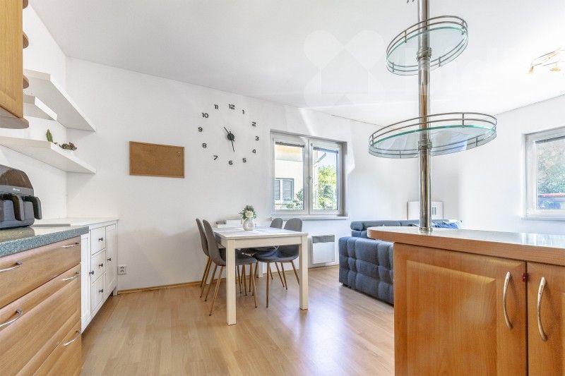 Byt 2+kk · 58 m² · Na Ladech 1099, Květnice - 3