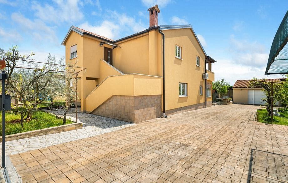 Byty, Poreč, Istarska županija, Chorvatsko, 300 m² - 1