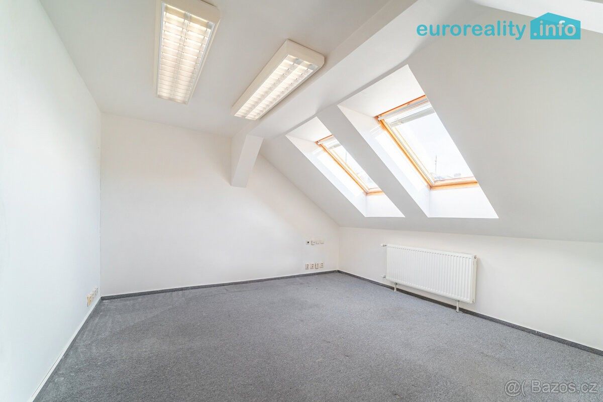 Pronájem kancelář - Tachov, 347 01