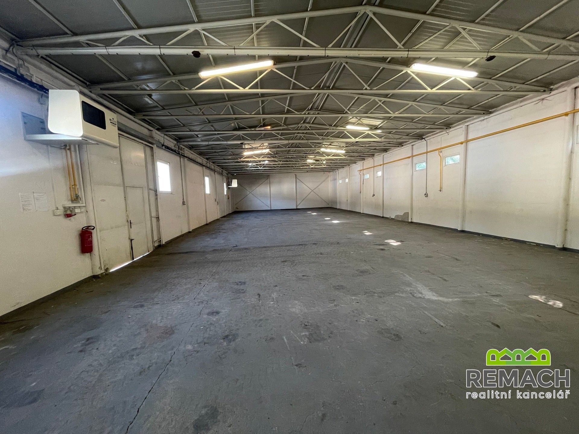 Sklady, Kovodělská, Moravský Písek, 300 m²