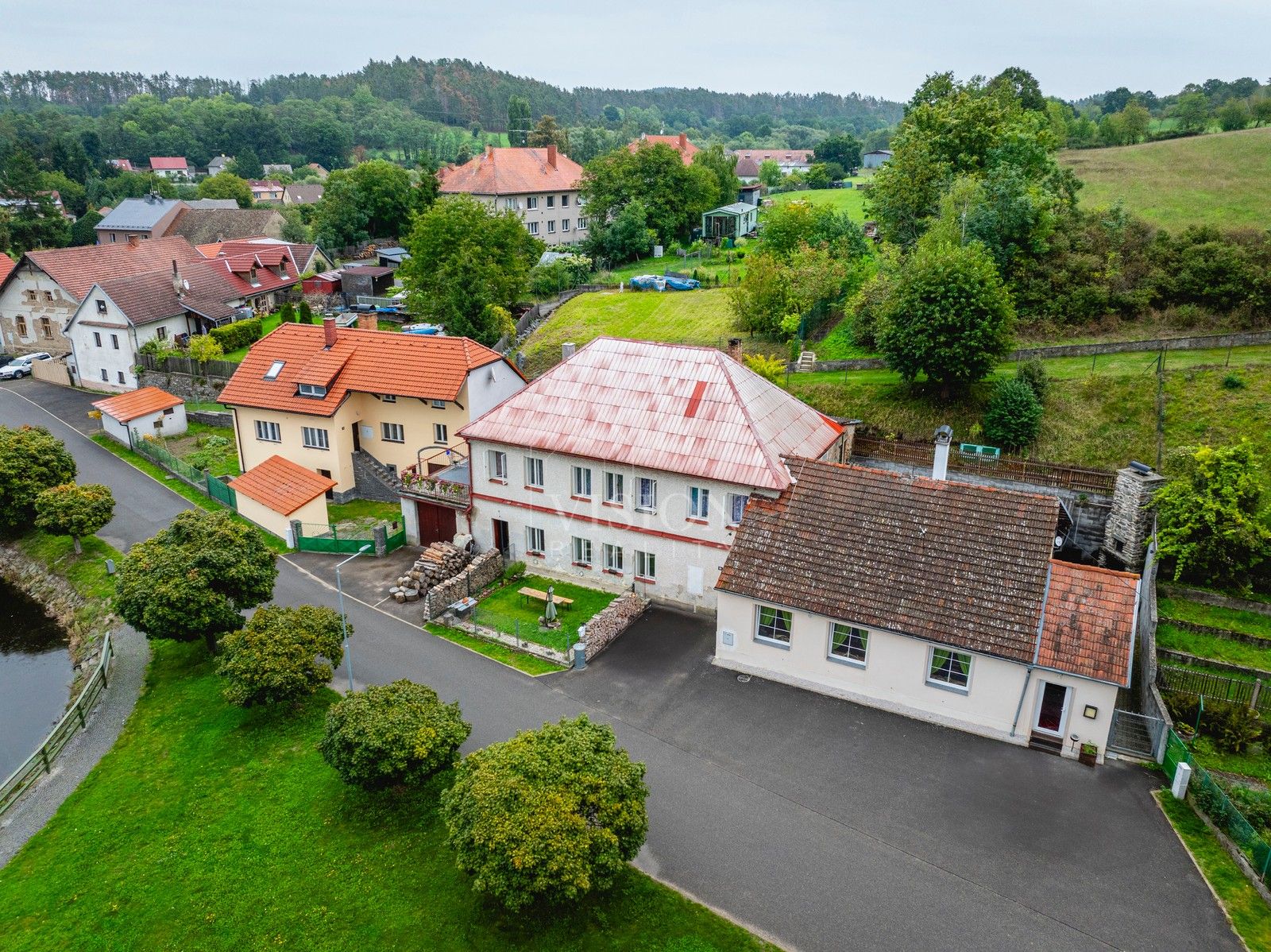 Rodinné domy, Milešov, 290 m²