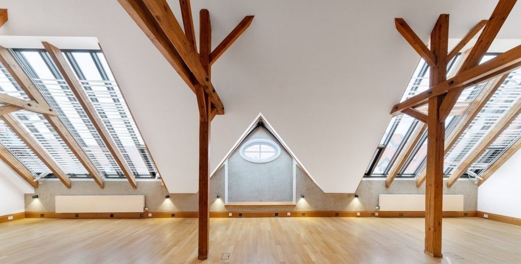 Pronájem kancelář - Praha 1, 220 m²