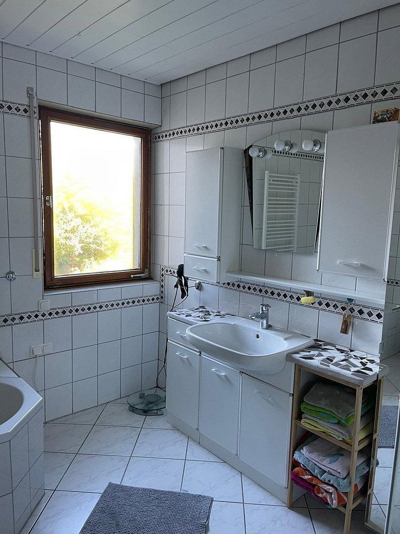 Prodej rodinný dům - Hagen Henkhausen Nordrhein-Westfalen 58119, 185 m² - 5