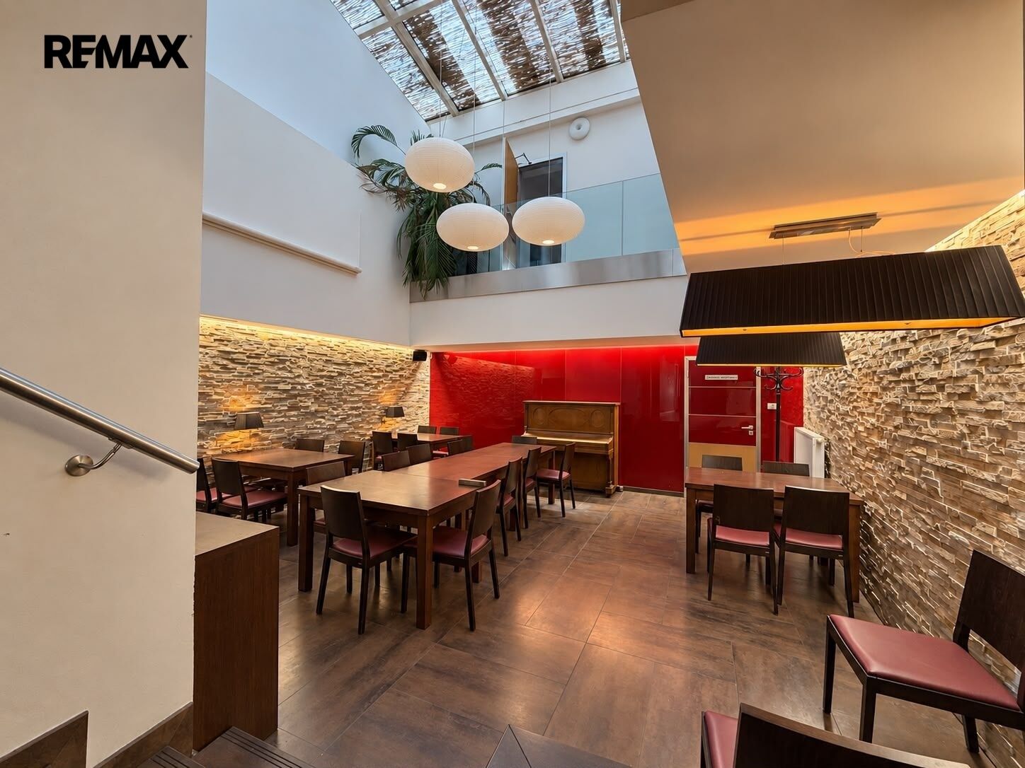 Restaurace, Mírové náměstí 56, Louny, 229 m² - 2