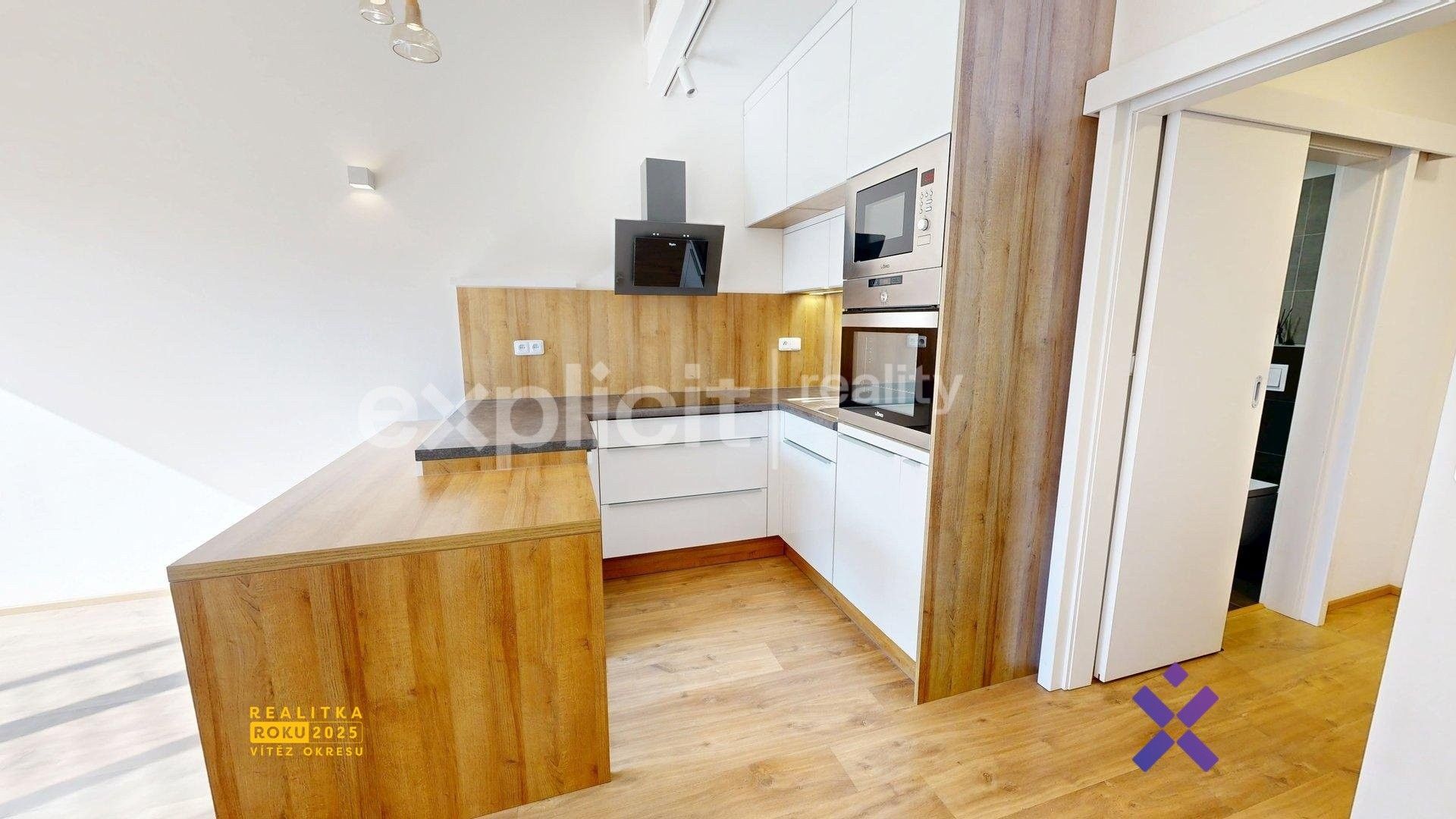 Pronájem byt 2+kk - Hřebíčkova, Zlín, 42 m²