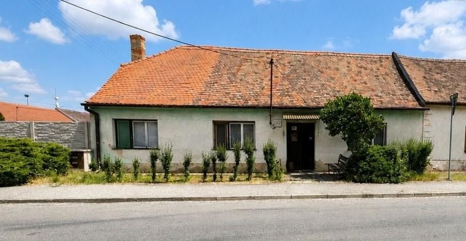 Prodej rodinný dům - Hevlín, 140 m² - 5