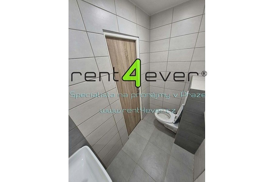 Pronájem byt 1+kk - Kyselova, Praha 8 - Kobylisy, 25 m² - 5