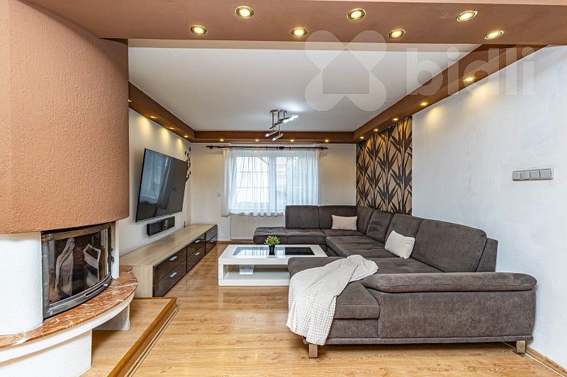 Rodinný dům · 285 m² · Žižkova, Jirkov, okres Chomutov - 3