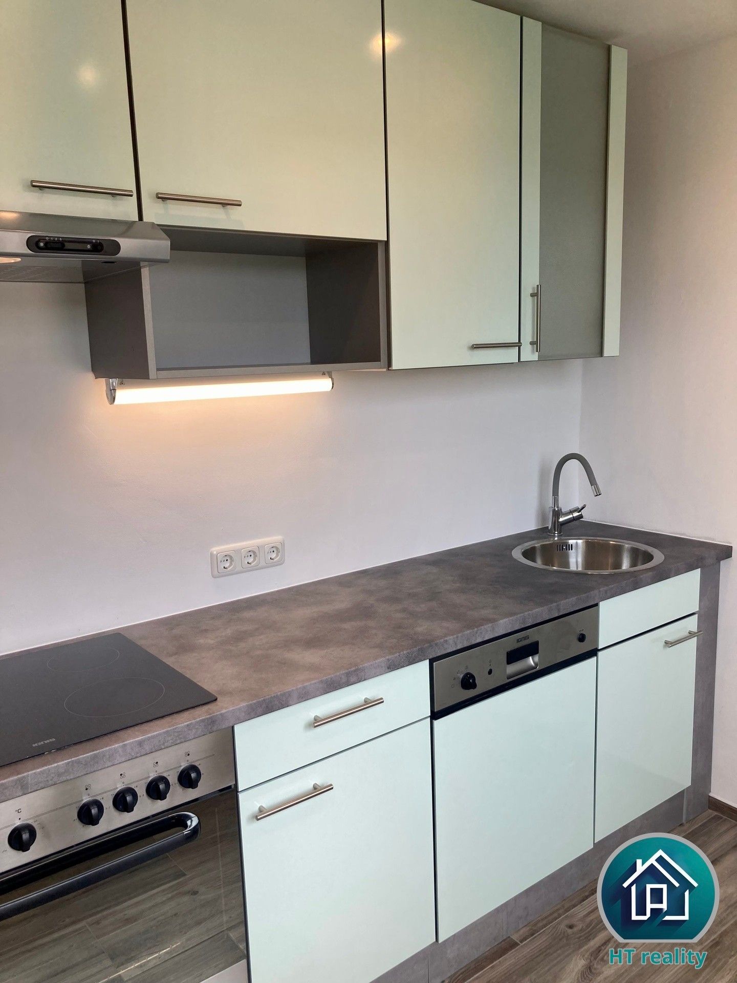 Pronájem byt 3+1 - Benešov nad Černou, 58 m²