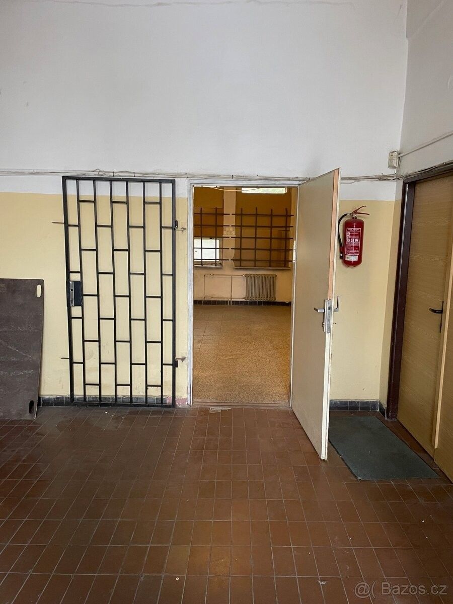 Pronájem sklad - Hradec Králové, 503 11