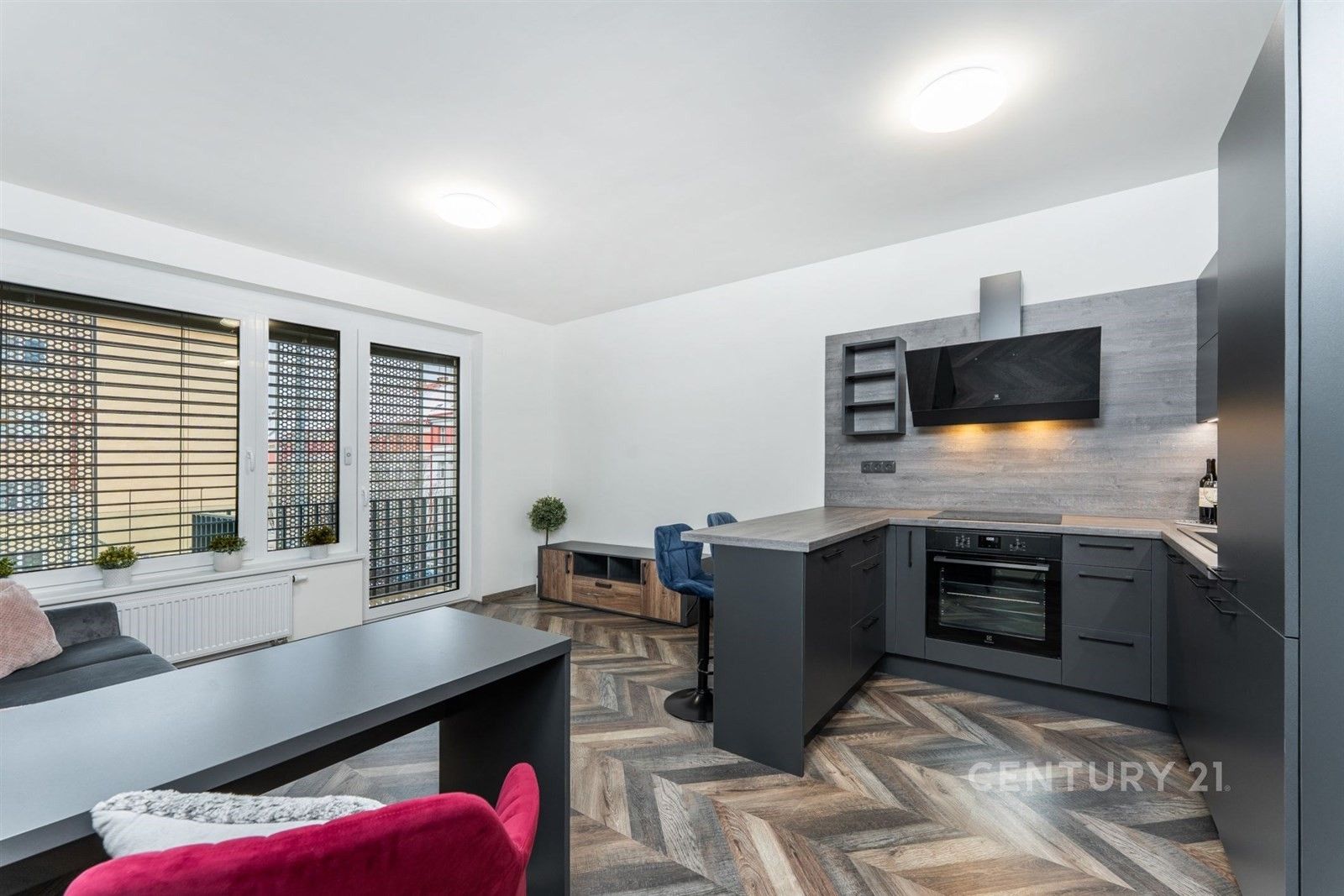 1+kk, Kolbenova 1055, Praha, 30 m²