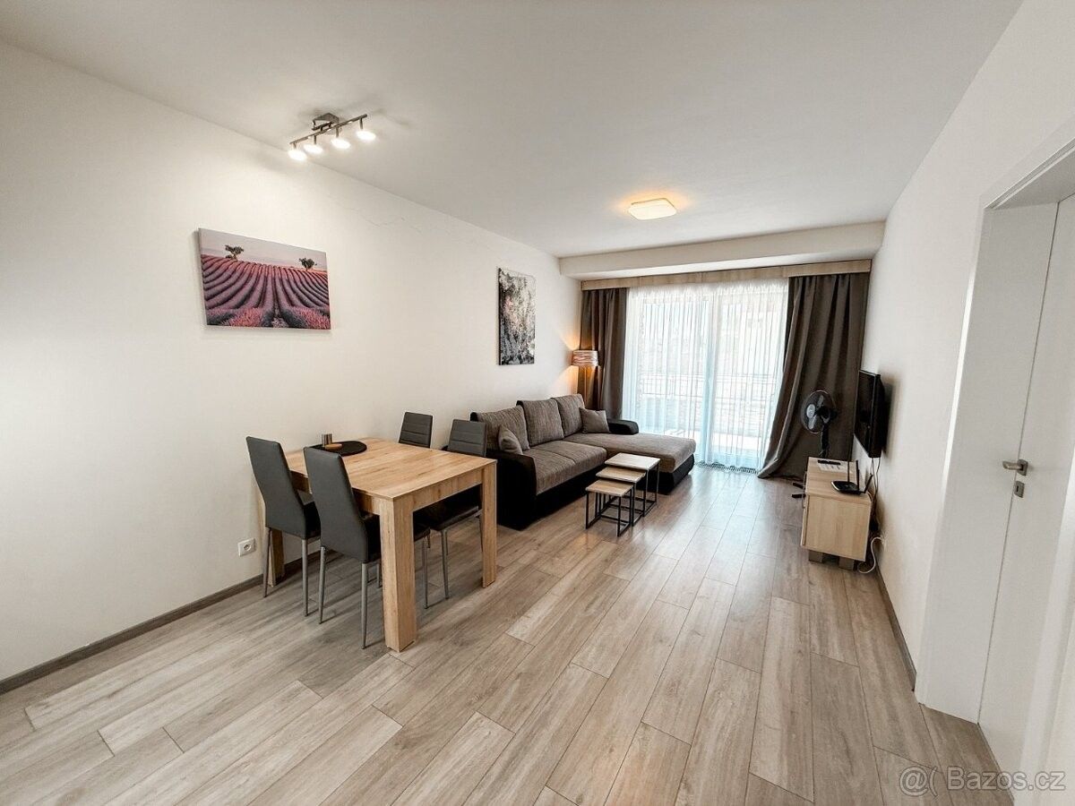 Byty, Lipno nad Vltavou, 382 78 - 1
