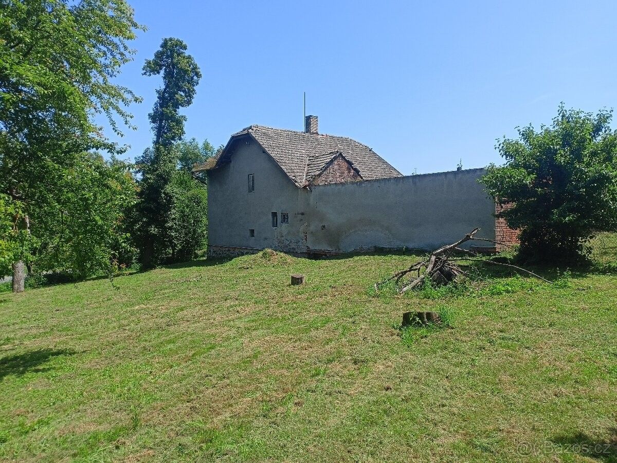 Prodej pozemek pro bydlení - Bělotín, 753 64