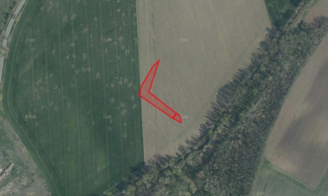 Zemědělské pozemky, Sazená, 1 413 m²