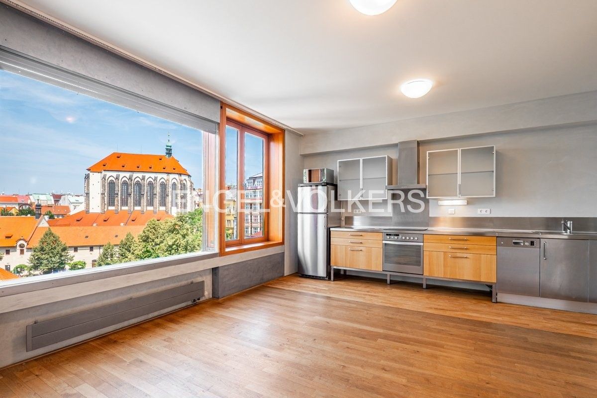 2+kk, Vodičkova 707, Praha, 74 m²