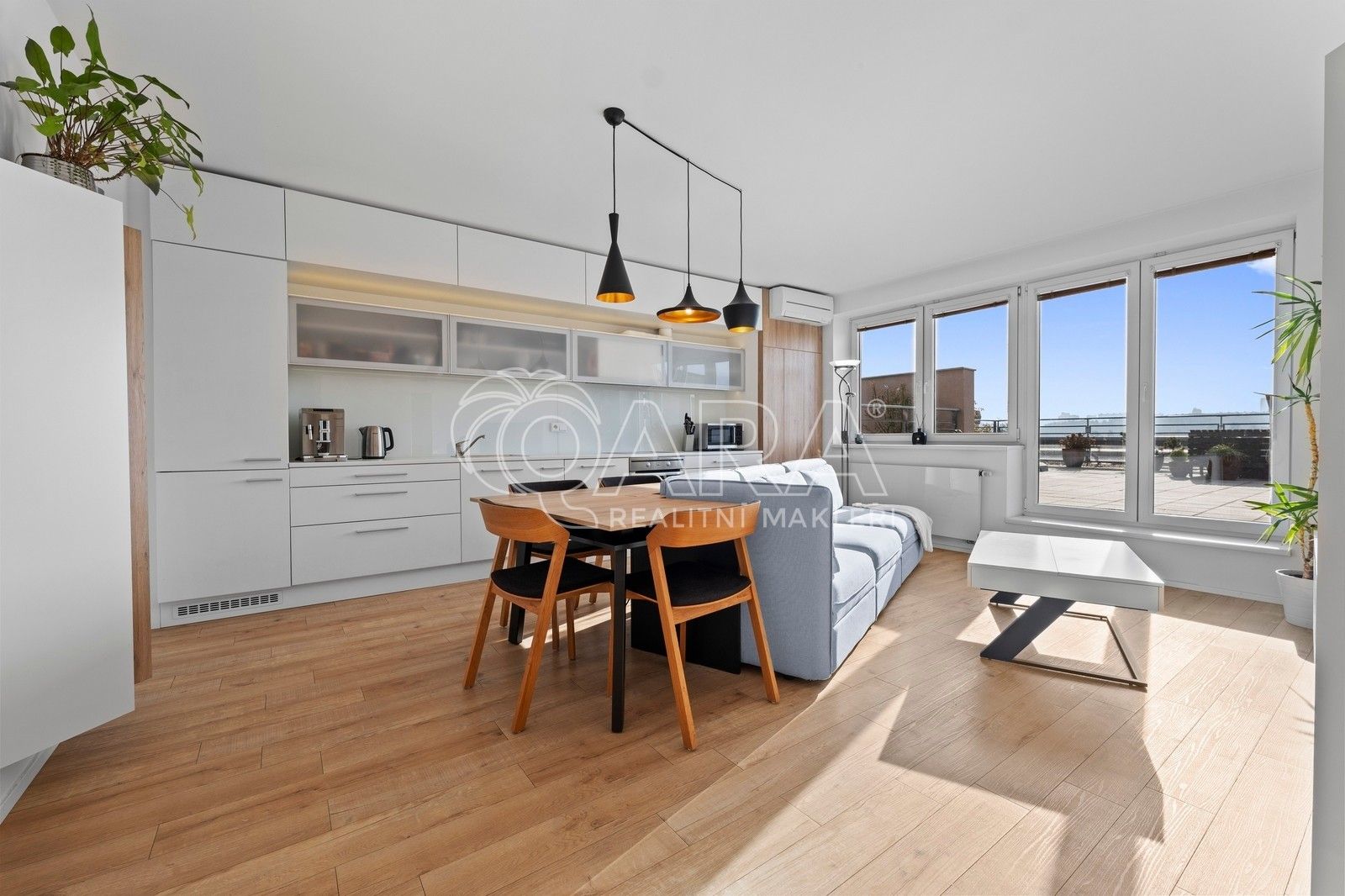 3+kk, Pražská, Praha, 91 m²