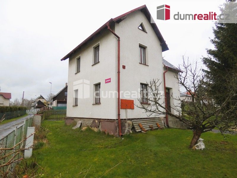 Prodej rodinný dům - Kaštanová, Plesná, 120 m²