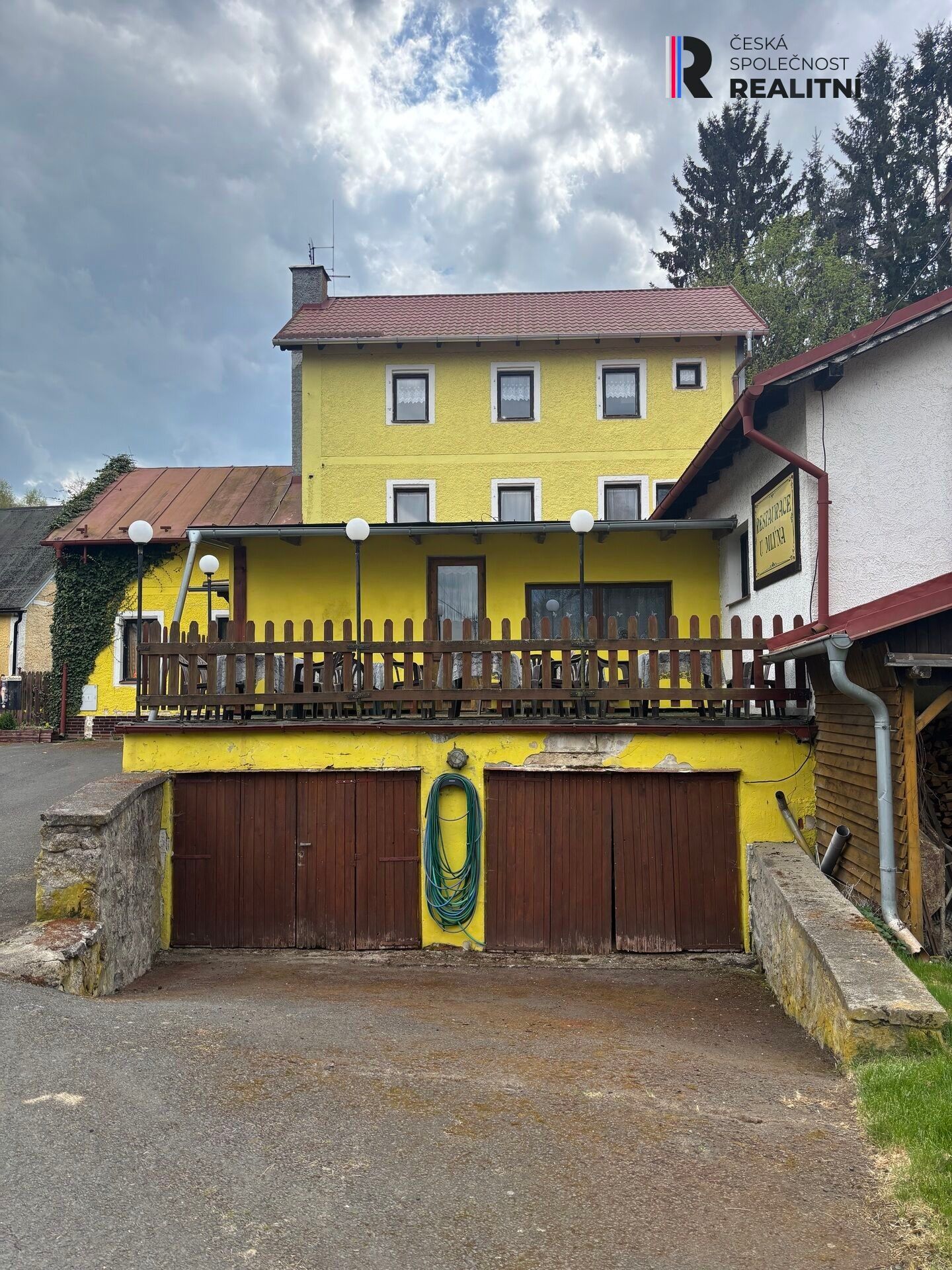 Restaurace · 1 800 m² · Stará Voda - 3